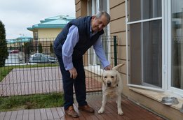 [Translate to Kazakh:] Пациент и его собака